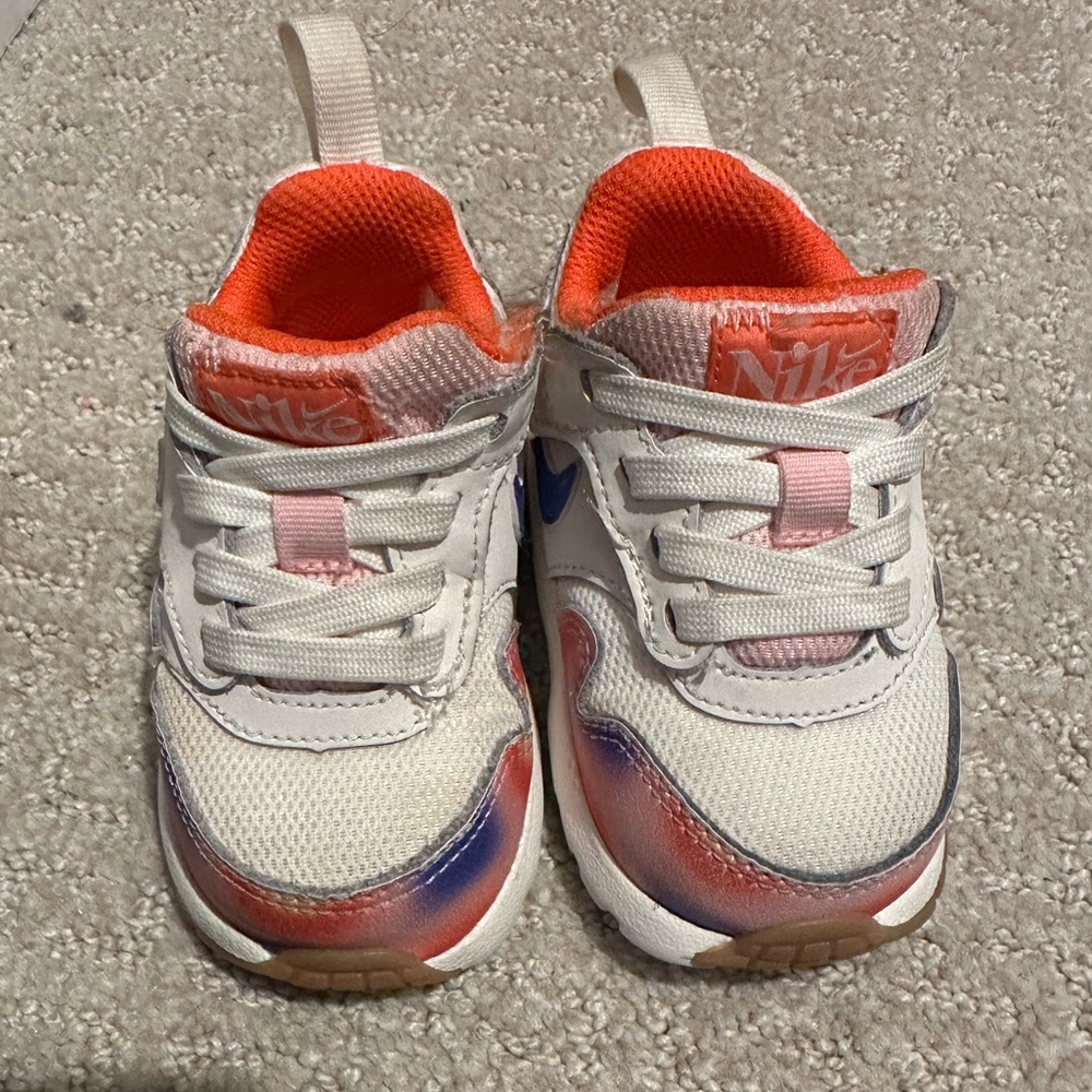 Nike Air Max 1 SE easy on